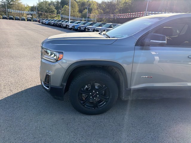 Used 2023 GMC Acadia AT4 w/ Preferred Package image 9