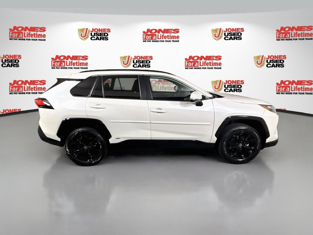 Certified 2022 Toyota RAV4 SE w/ SE Grade Weather Package AWD/4WD image 16