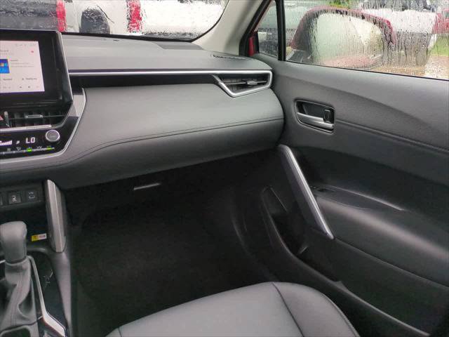 Certified 2023 Toyota Corolla Cross XLE w/ Convenience Package FWD image 16