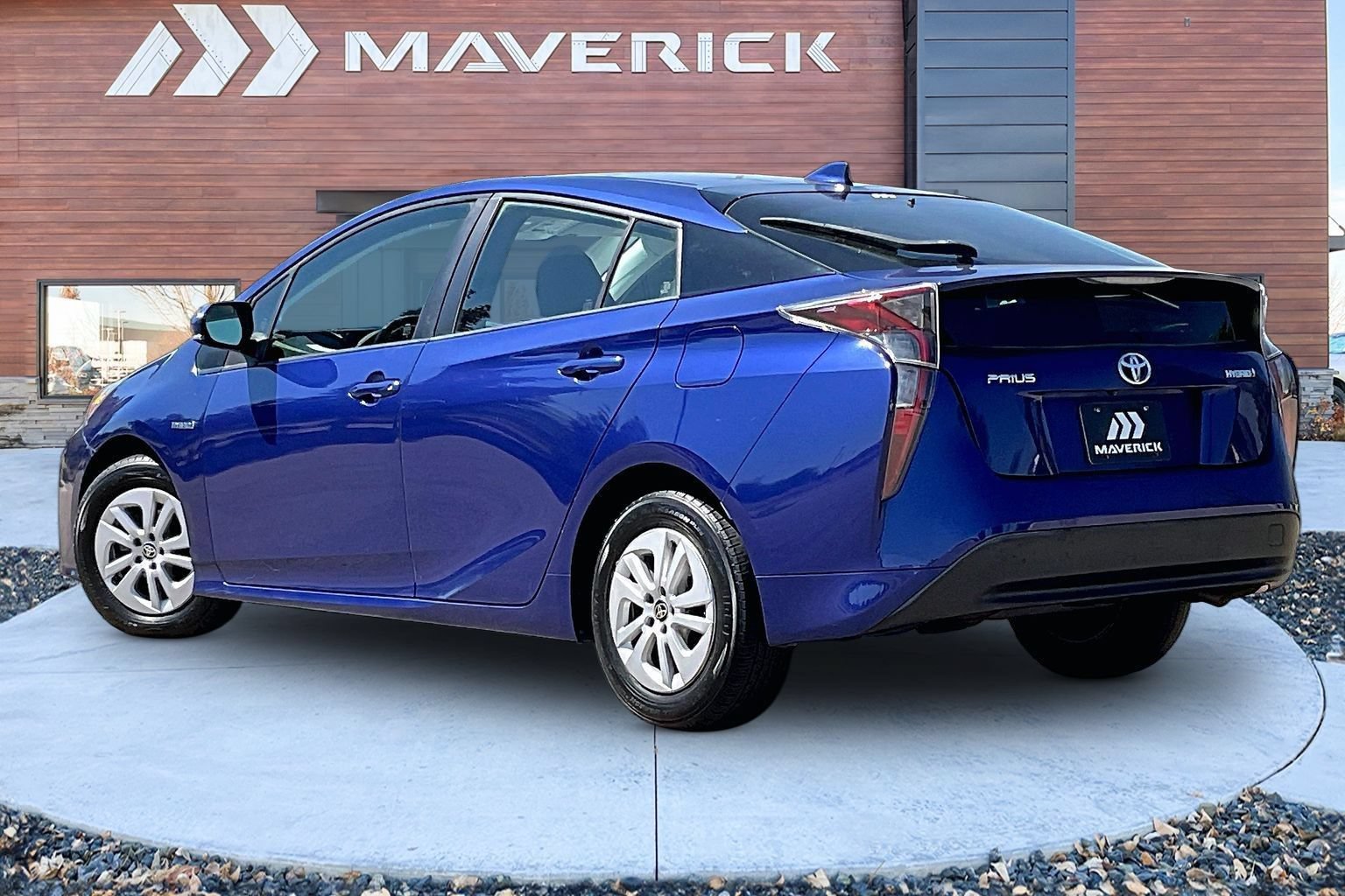 Used 2016 Toyota Prius Two FWD image 4
