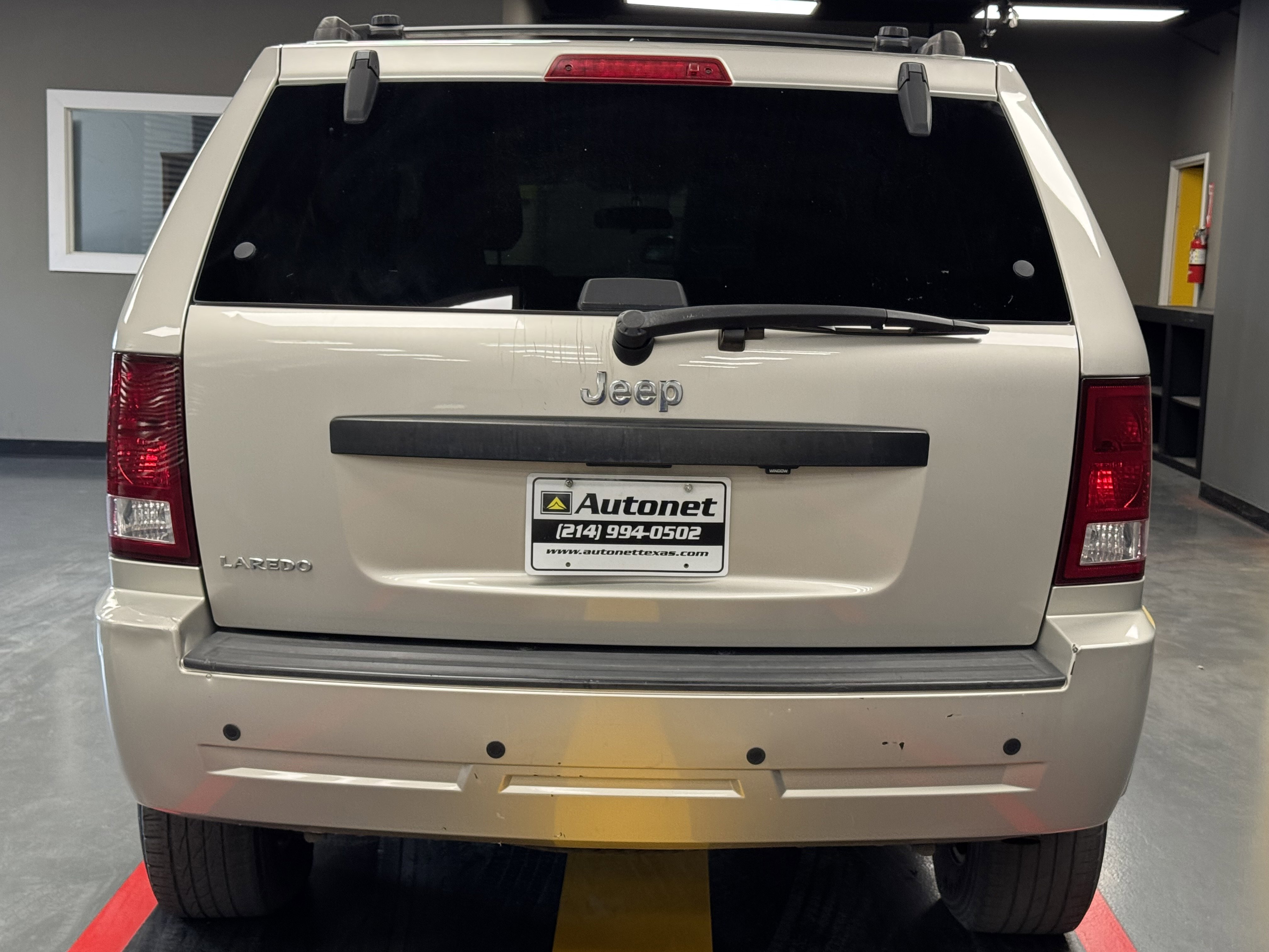 Used 2009 Jeep Grand Cherokee Laredo w/ Popular Equipment Group image 5