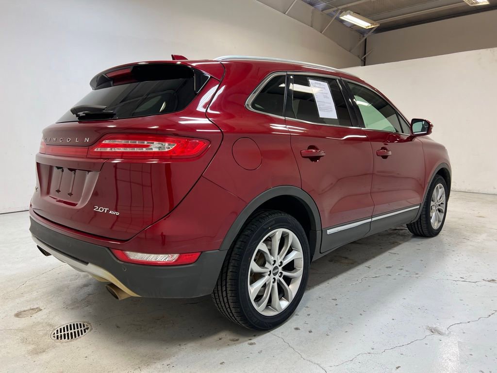 Used 2017 Lincoln MKC Select image 8