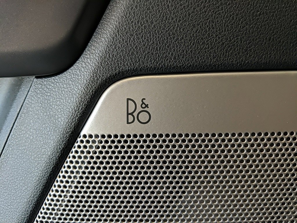 Used 2022 Ford F150 Lightning Lariat image 15