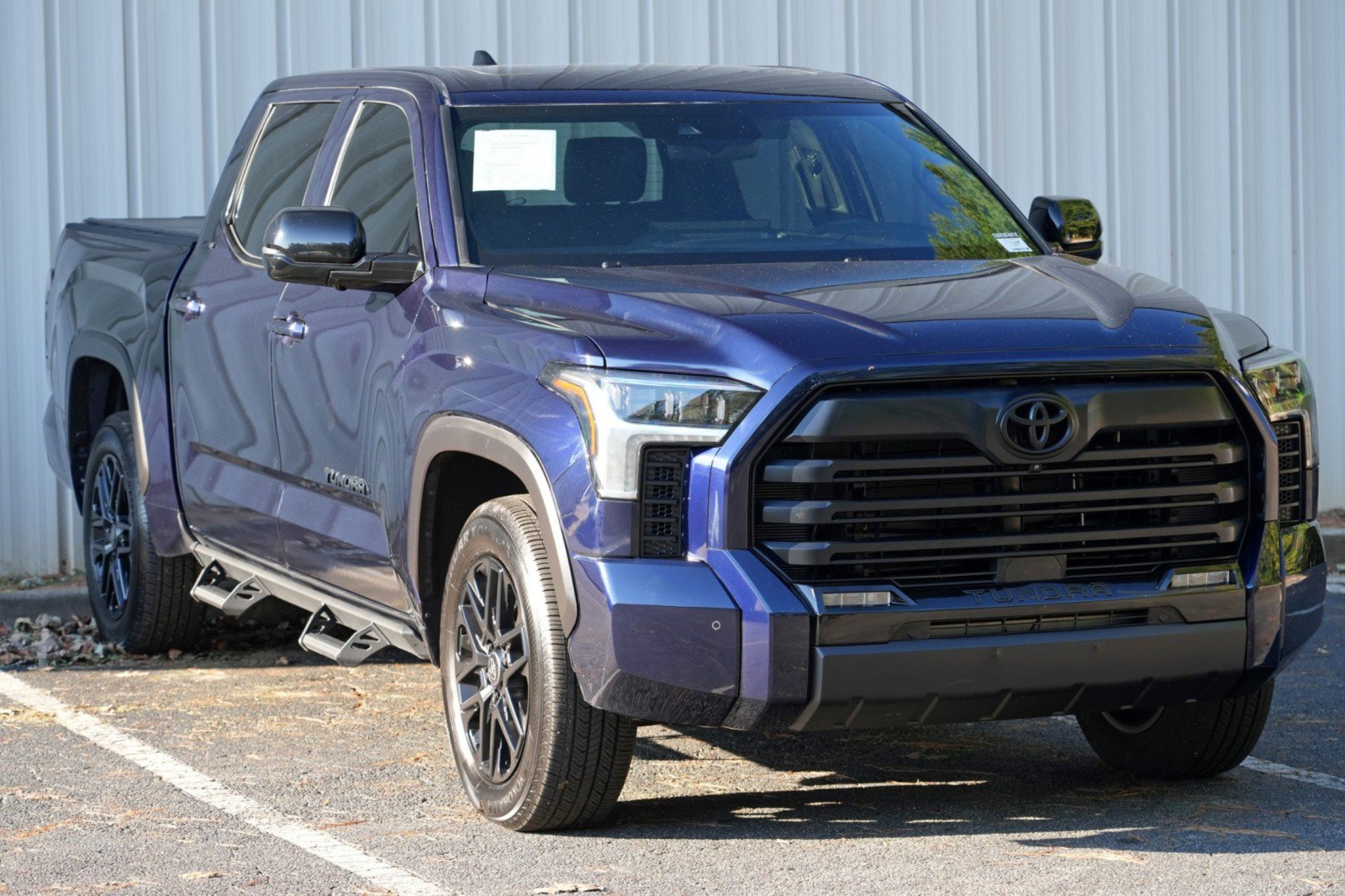 Used 2025 Toyota Tundra Limited AWD/4WD image 58