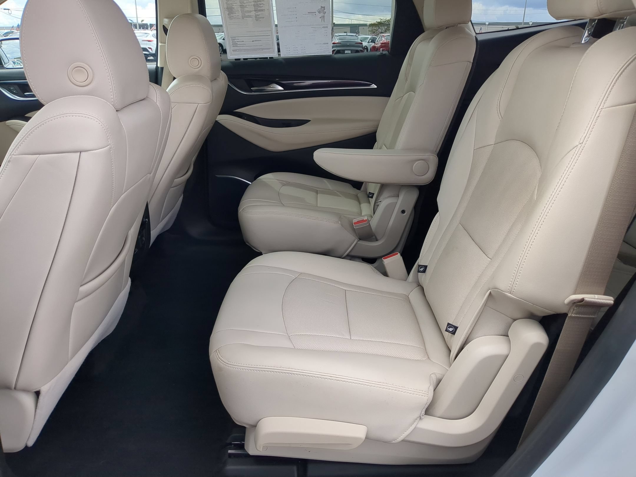 Used 2023 Buick Enclave Essence w/ Experience Buick Package FWD image 24