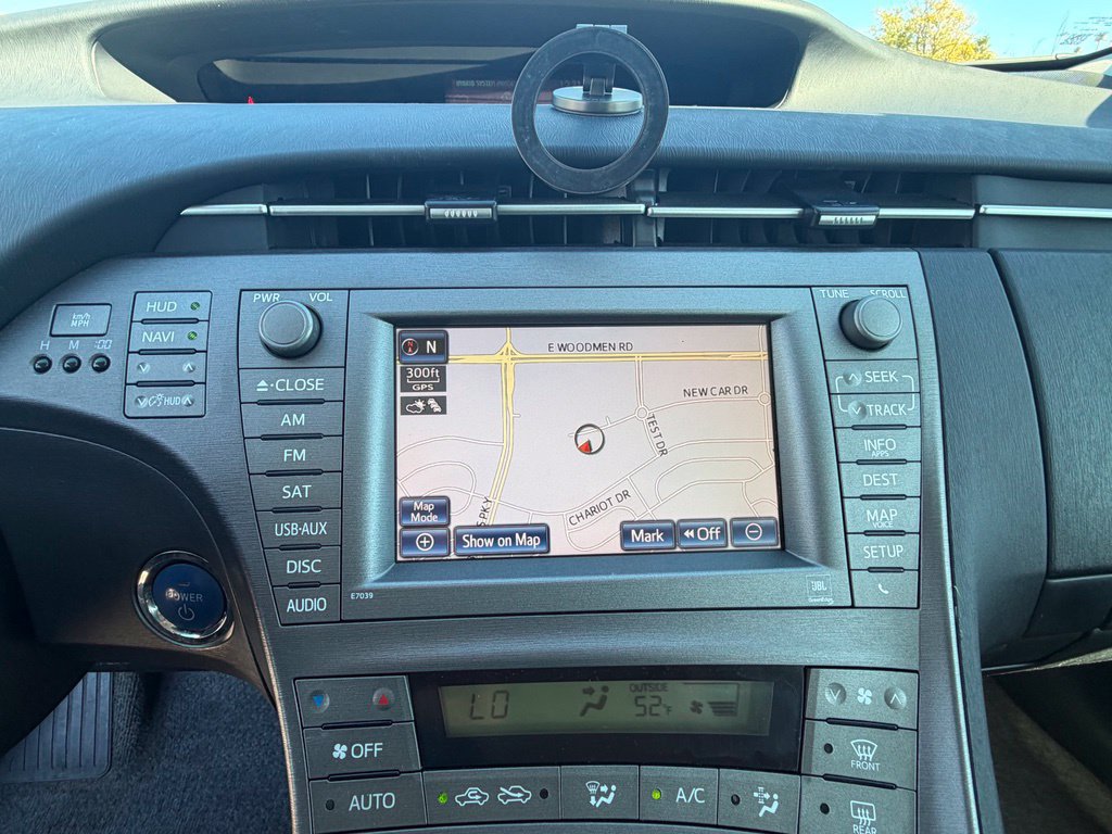 Used 2012 Toyota Prius Four w/ Deluxe Solar Roof Pkg FWD image 18