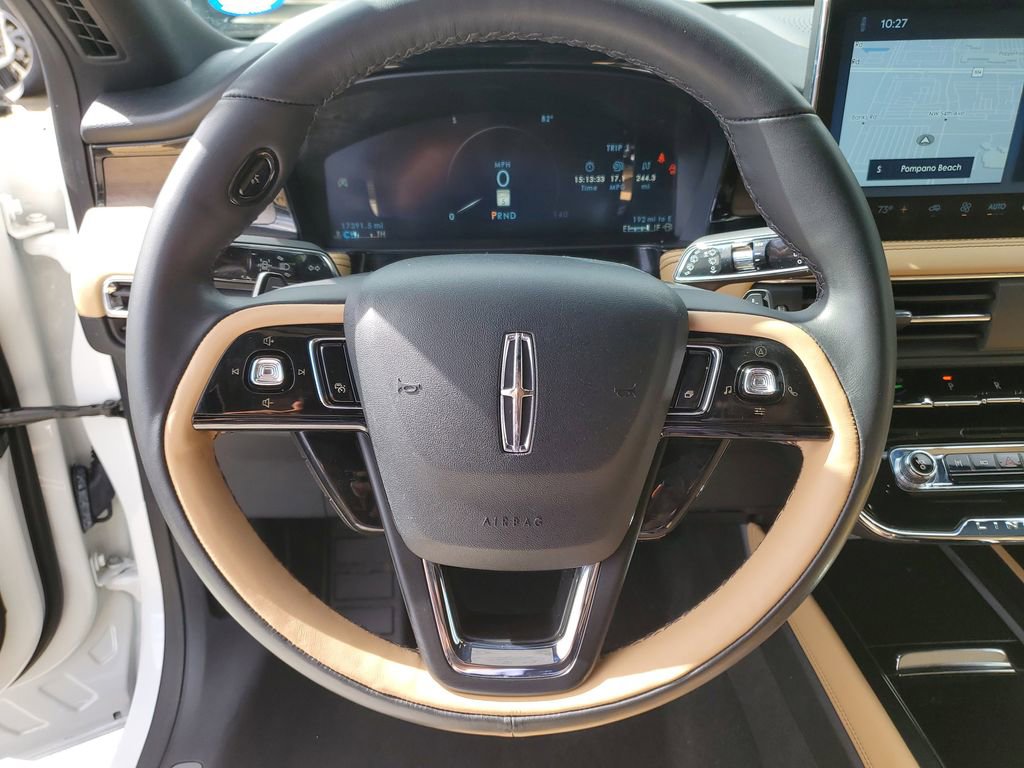 Used 2023 Lincoln Corsair Reserve image 22