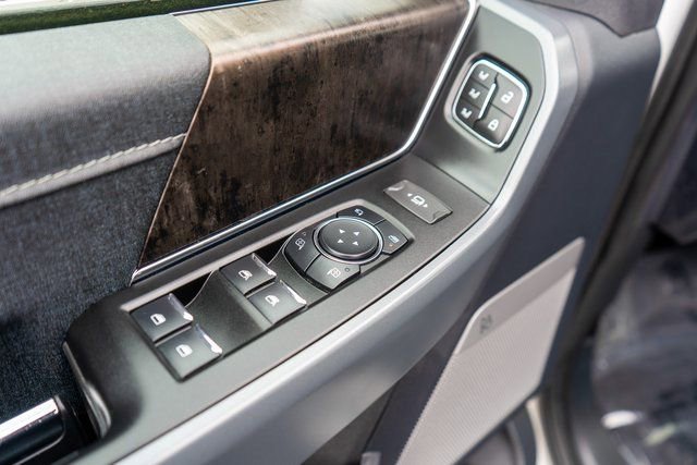 Used 2023 Ford F150 Lariat image 19