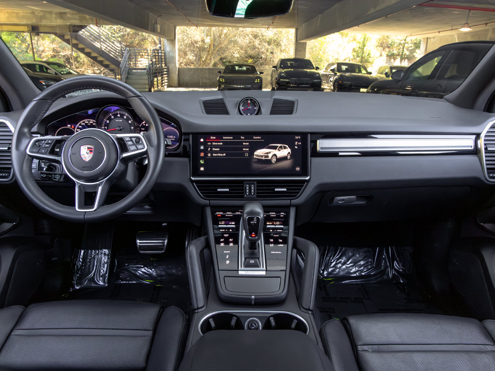 Certified 2023 Porsche Cayenne S Platinum AWD/4WD image 42