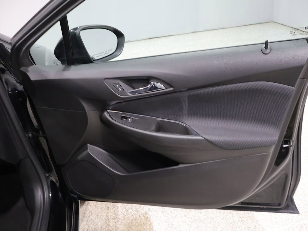 Used 2017 Chevrolet Cruze LS image 23