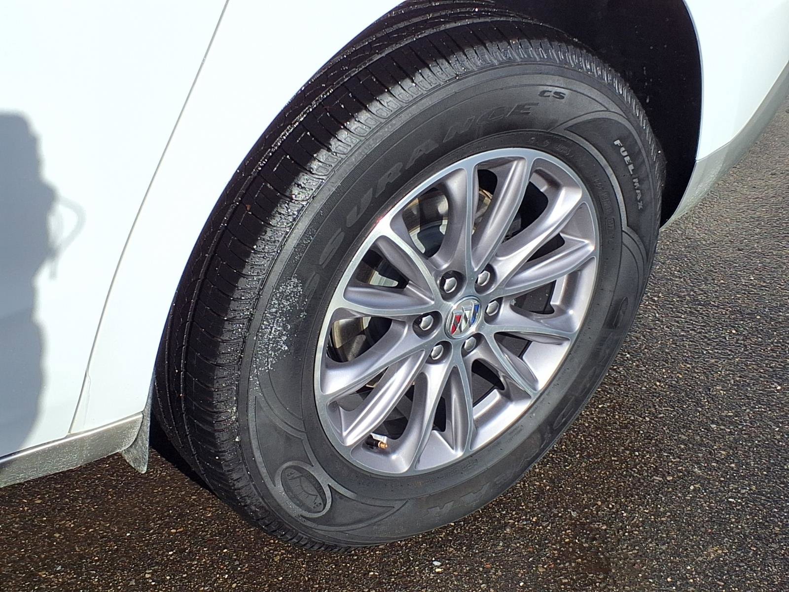 Used 2024 Buick Enclave Premium image 24