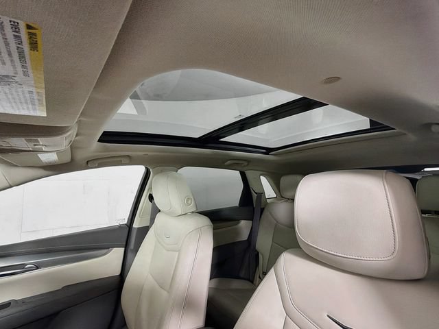 Used 2023 Cadillac XT5 Premium Luxury w/ Technology Package AWD/4WD image 30