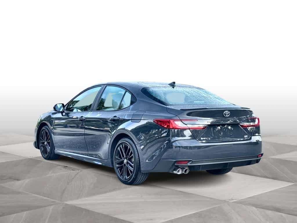 Used 2025 Toyota Camry SE FWD image 6