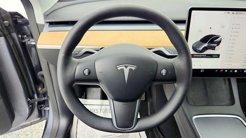 Used 2024 Tesla Model Y Long Range image 13