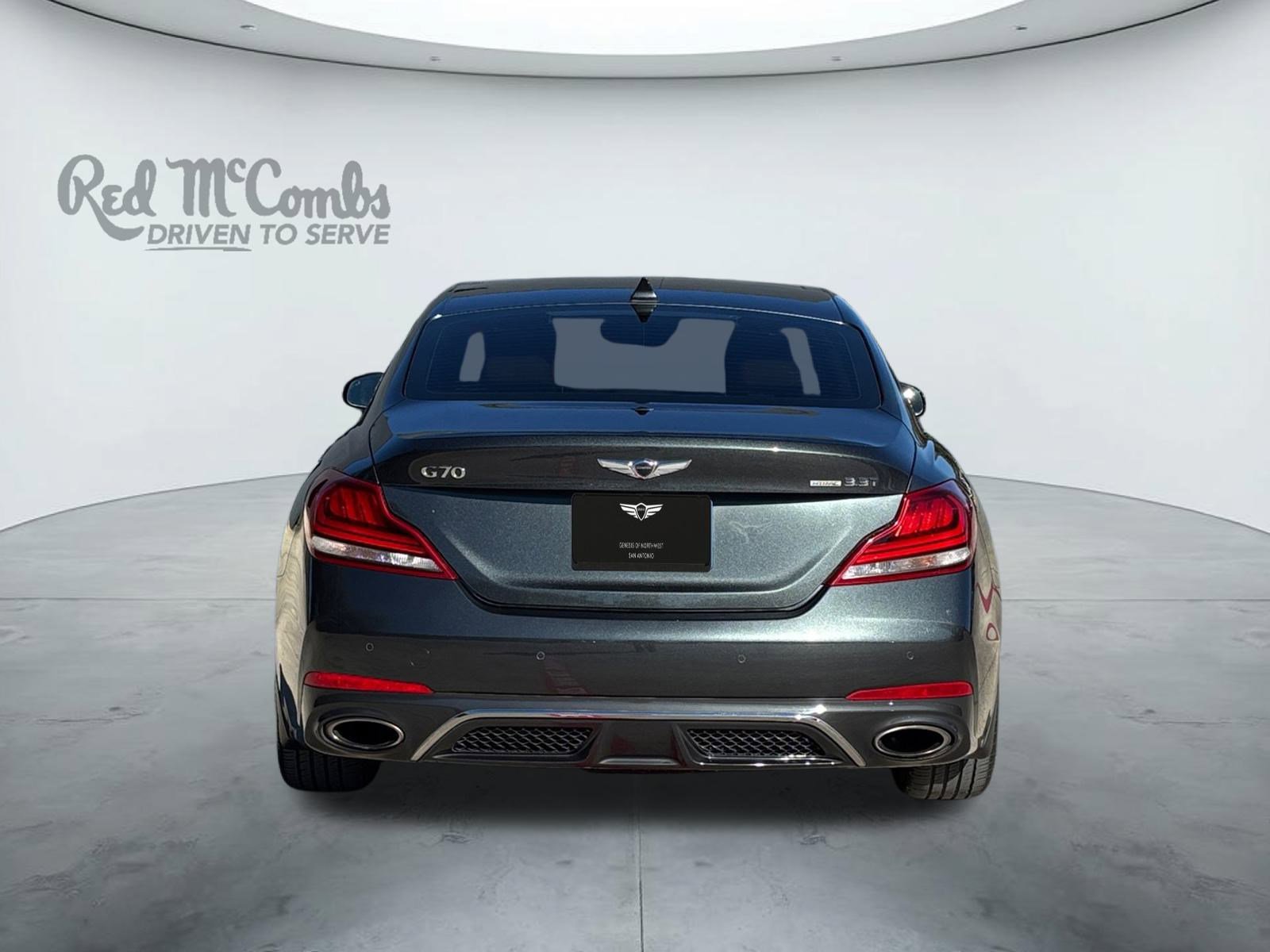 Used 2019 Genesis G70 3.3T Design image 4