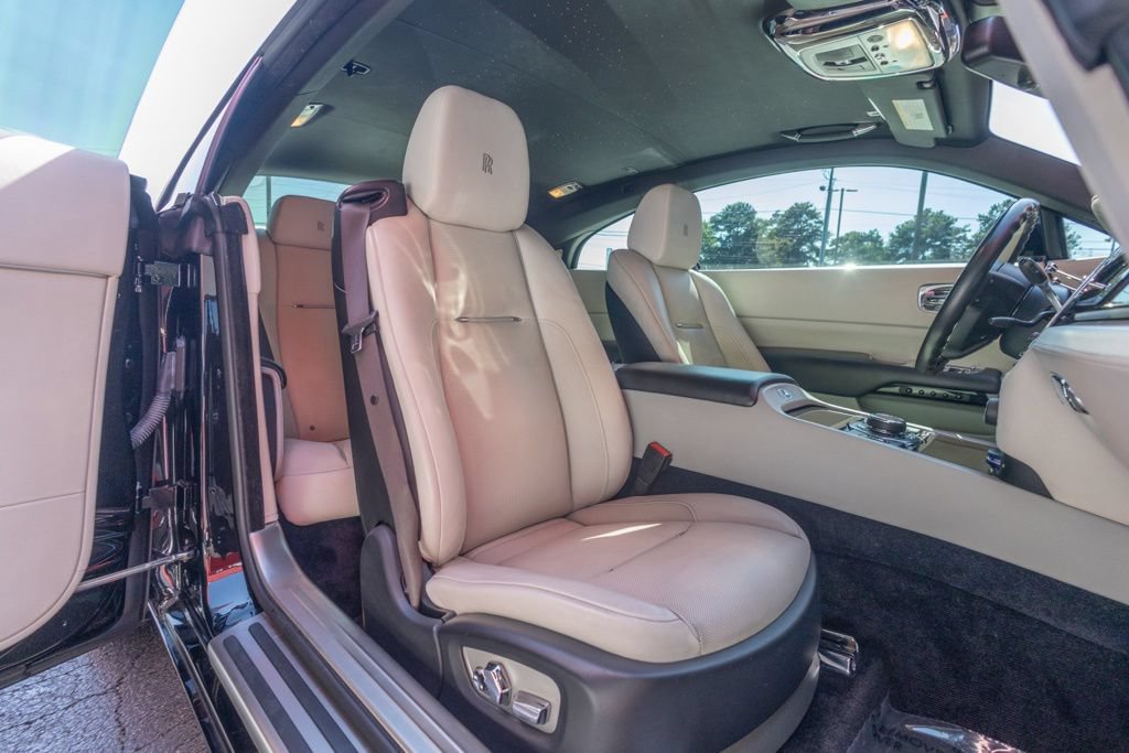 Used 2019 Rolls-Royce Wraith RWD image 49