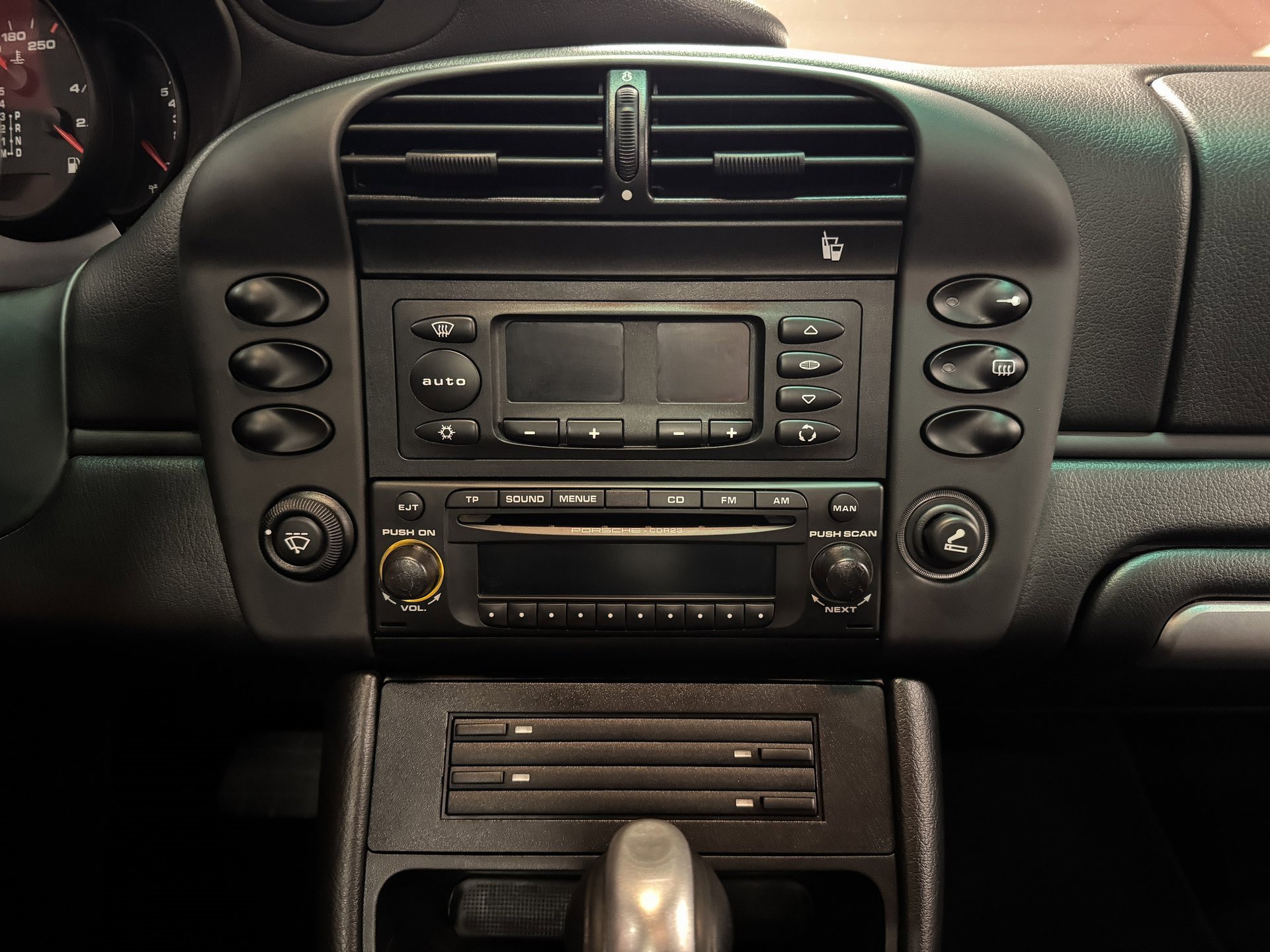 Used 2003 Porsche 911 Carrera image 35