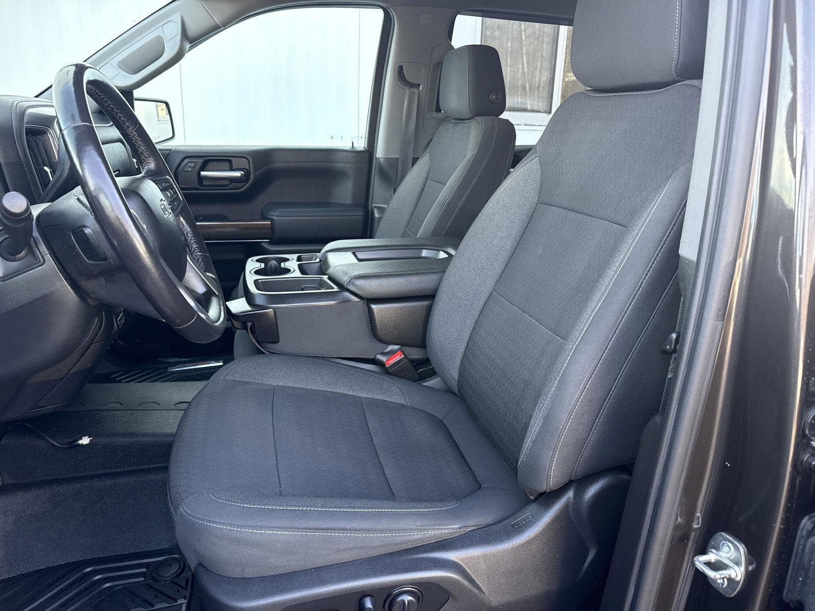 Used 2022 Chevrolet Silverado 1500 RST AWD/4WD image 15