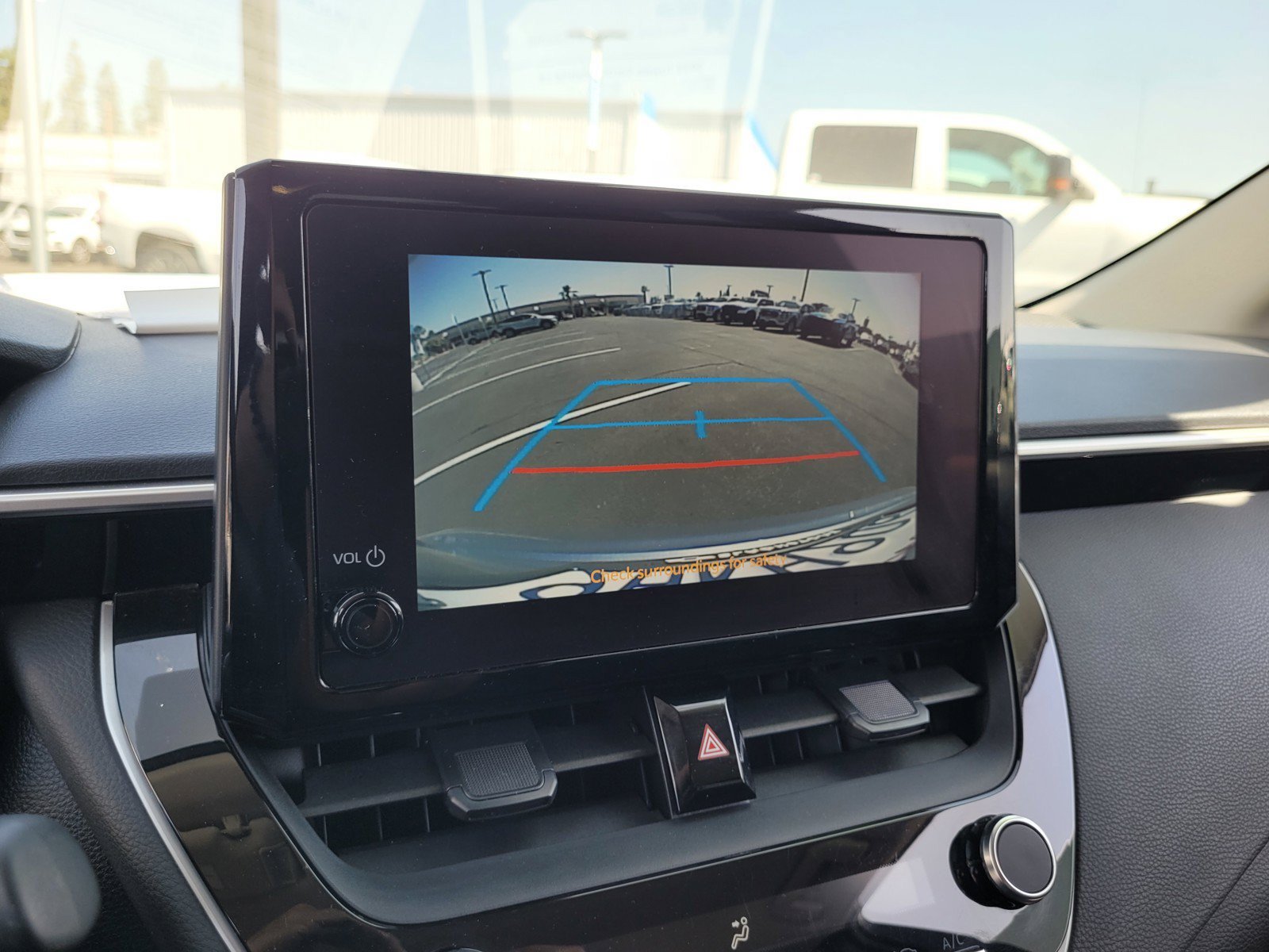 Used 2023 Toyota Corolla LE FWD image 17