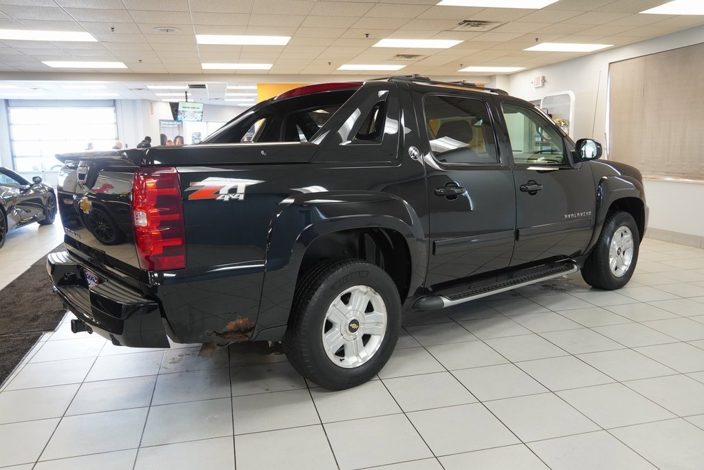 Used 2013 Chevrolet Avalanche LT w/ Suspension Package, Off-Road image 12