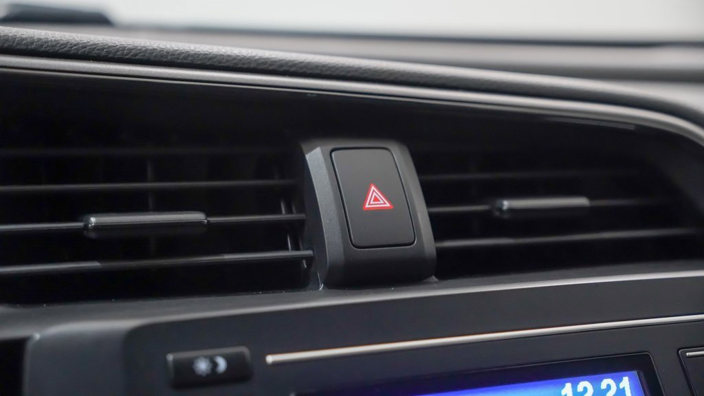 Used 2019 Honda Civic LX image 25