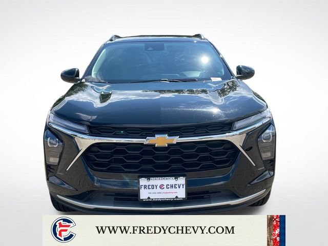 Used 2025 Chevrolet Trax LT FWD image 8