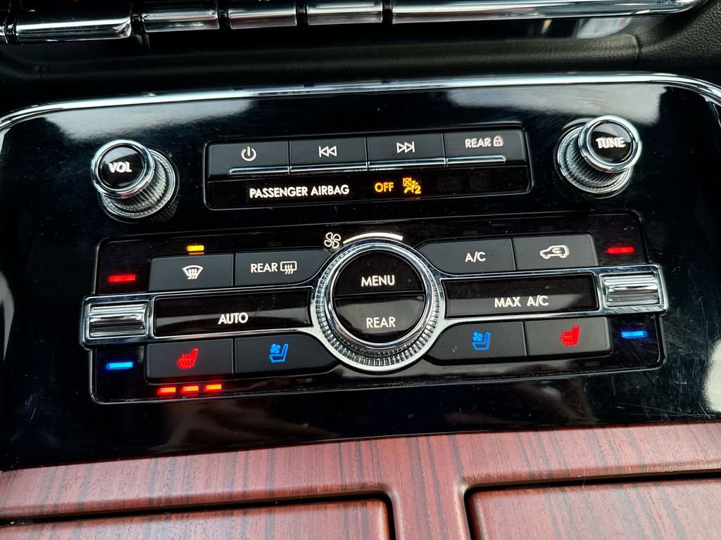 Used 2023 Lincoln Navigator Reserve image 17