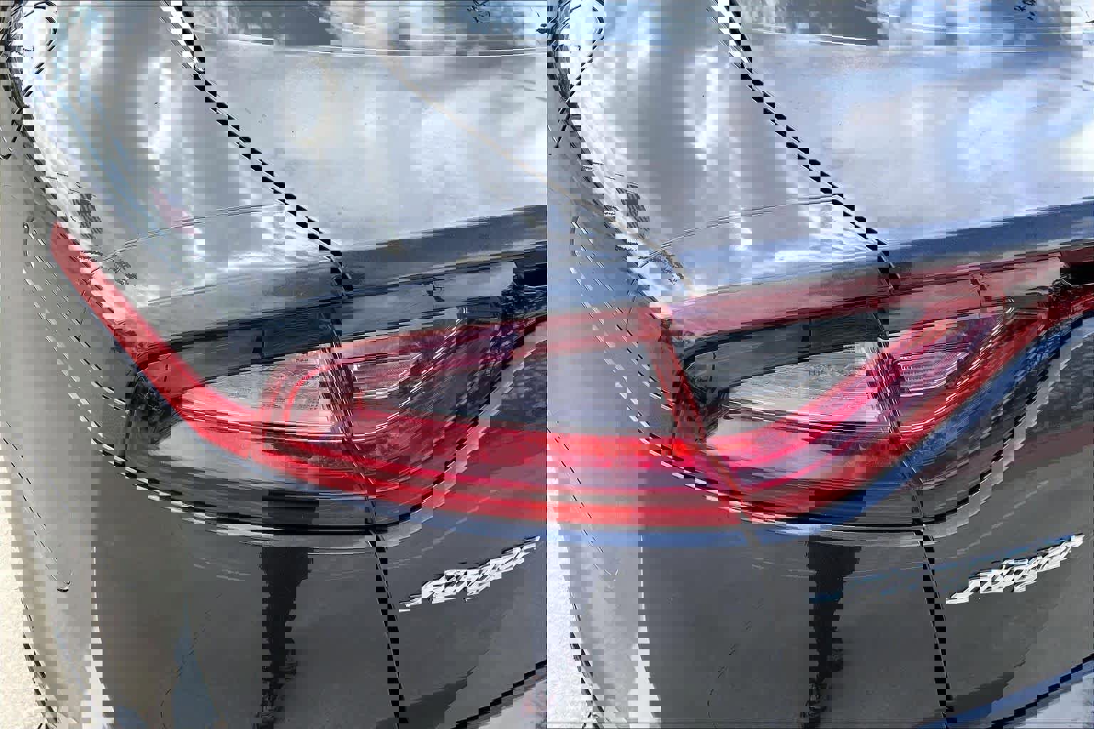 Used 2019 Kia Stinger Premium image 28