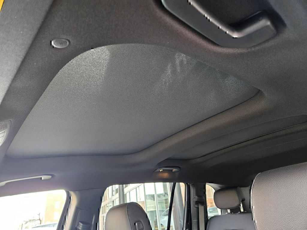 Certified 2024 Mercedes-Benz GLB 250 4MATIC image 18