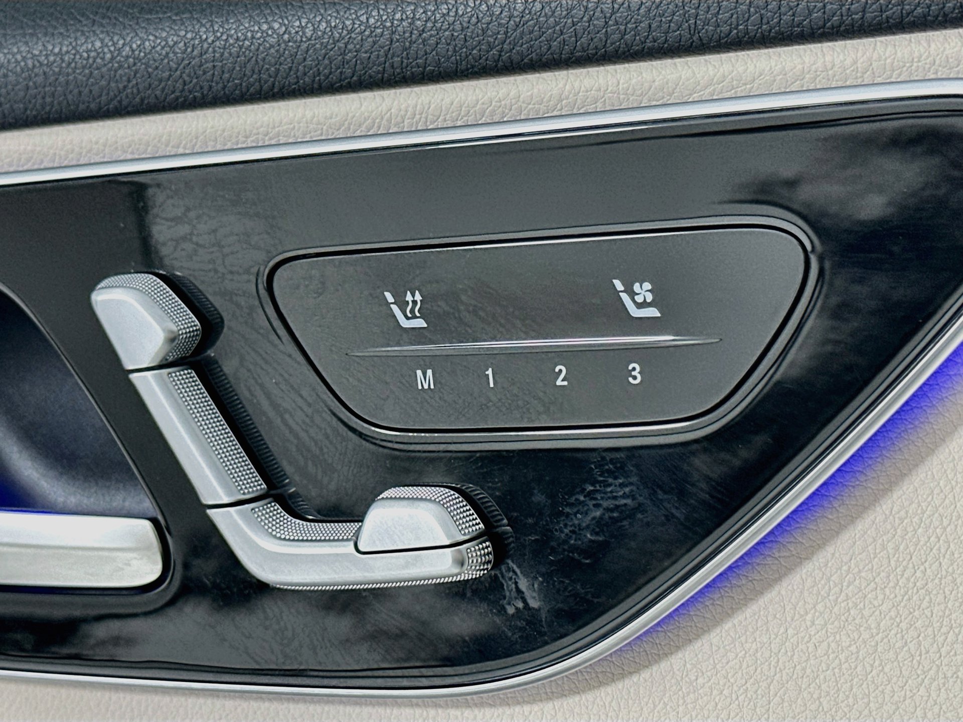Used 2026 Mercedes-Benz GLC 300 image 22