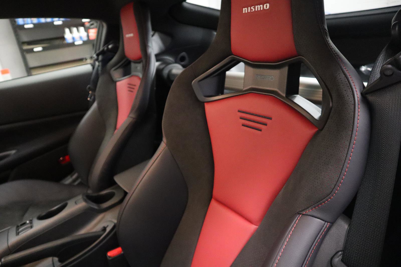 New 2025 Nissan Z NISMO w/ Floor Mat Package image 19