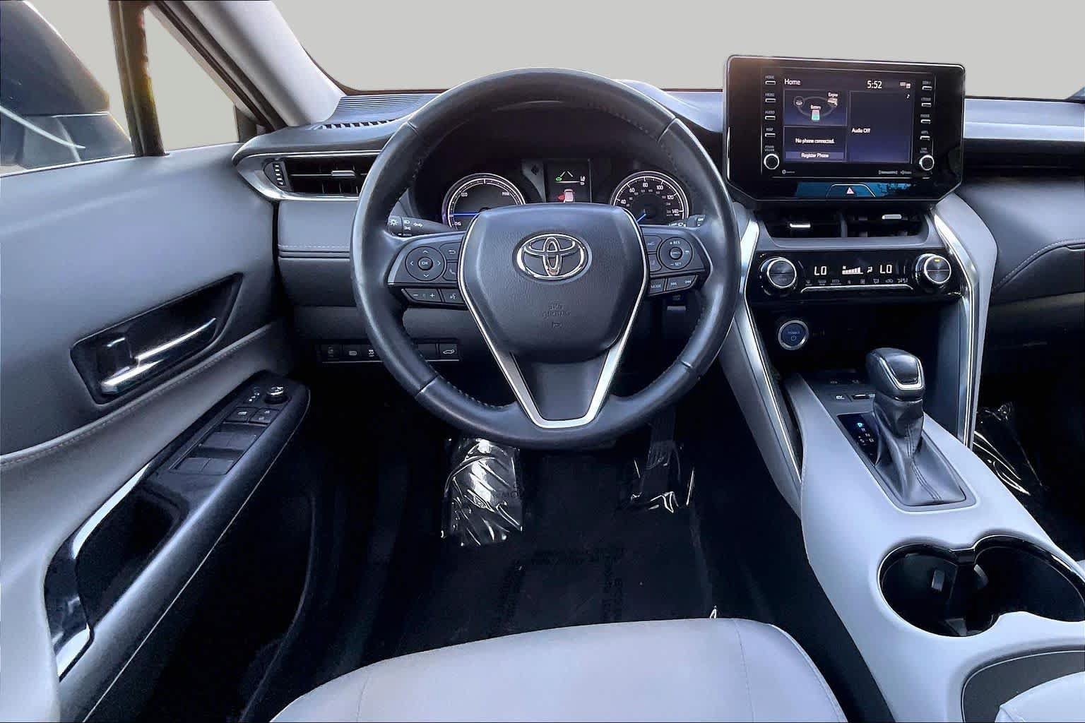 Used 2021 Toyota Venza LE AWD/4WD image 5