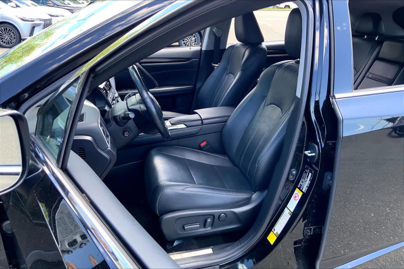 Used 2019 Lexus RX 350 AWD w/ Navigation Package image 8