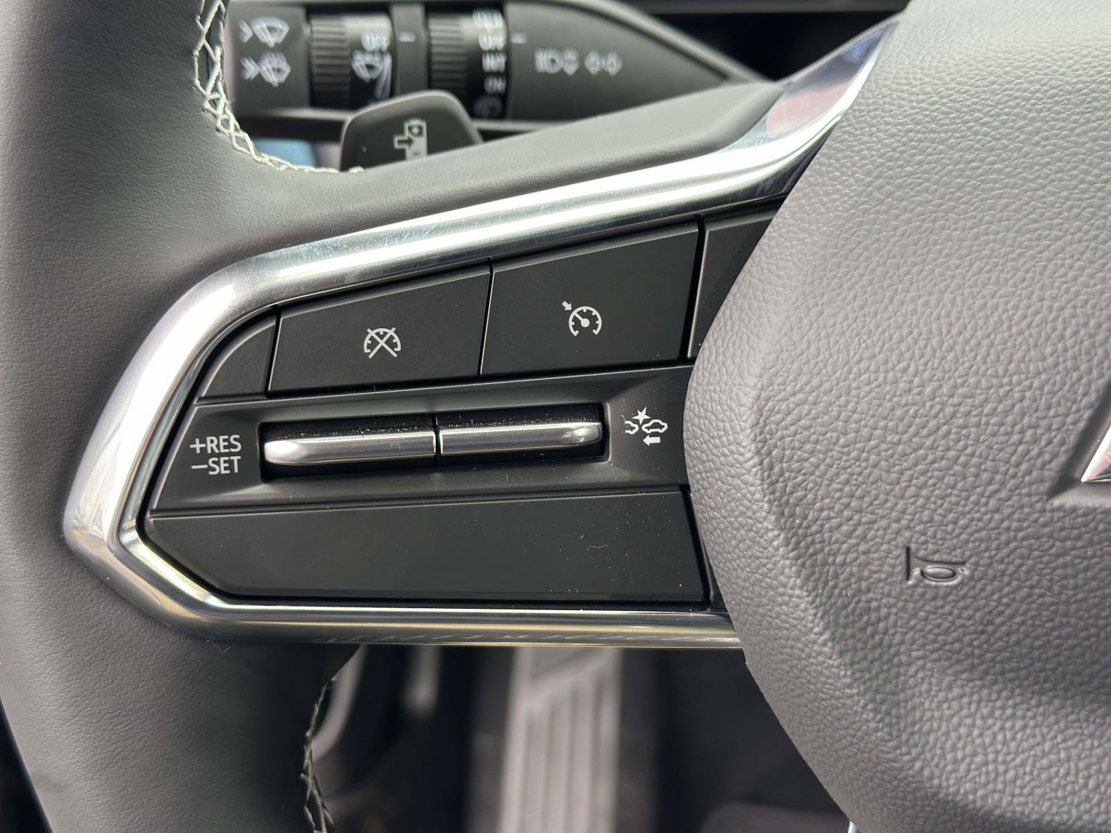 New 2026 Chevrolet Equinox EV LT w/ Convenience Package II FWD image 13