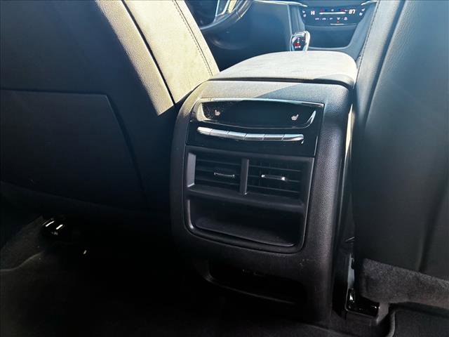 Used 2023 Cadillac XT5 Premium Luxury image 18
