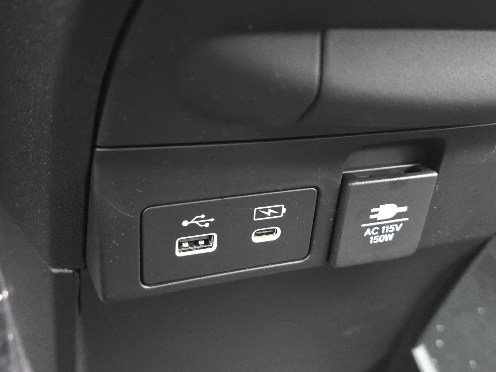 New 2026 Honda Odyssey Touring image 9