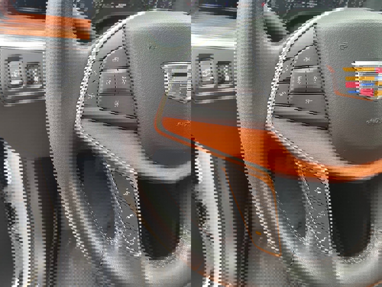 Used 2024 Cadillac XT5 Premium Luxury w/ Technology Package image 8