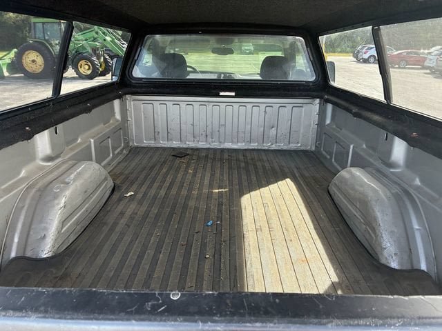 Used 2004 Chevrolet Silverado 2500 LS AWD/4WD image 6