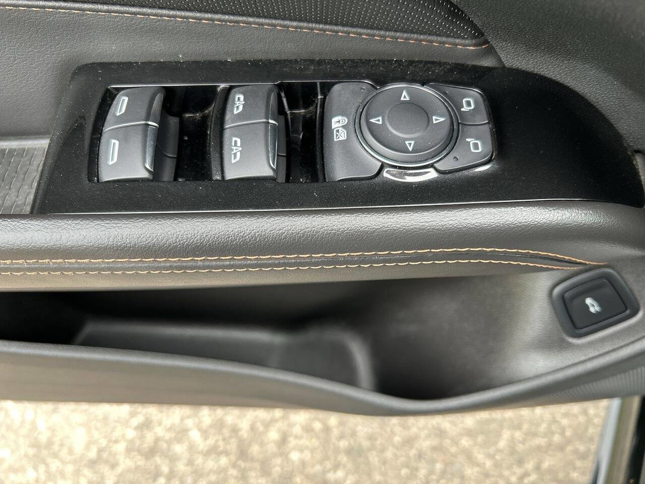 Used 2022 Cadillac CT4 V w/ Climate Package image 13