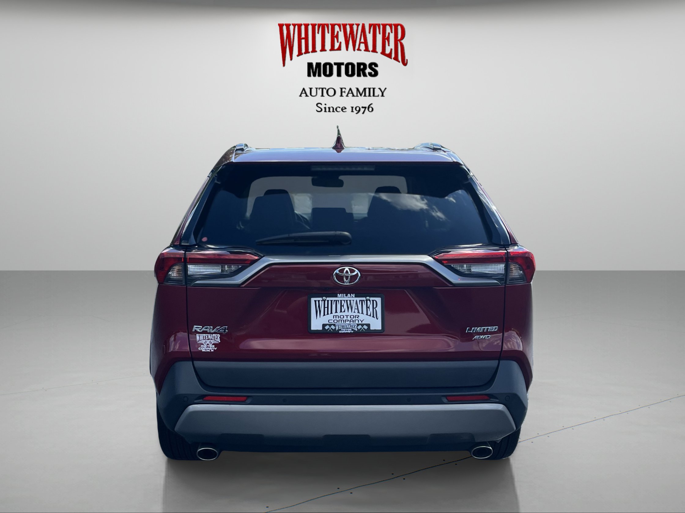 Used 2022 Toyota RAV4 Limited AWD/4WD image 4