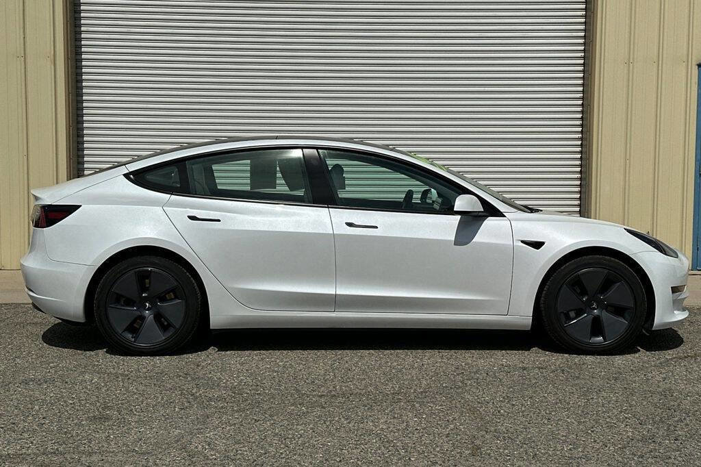 Used 2023 Tesla Model 3 Standard Range image 7