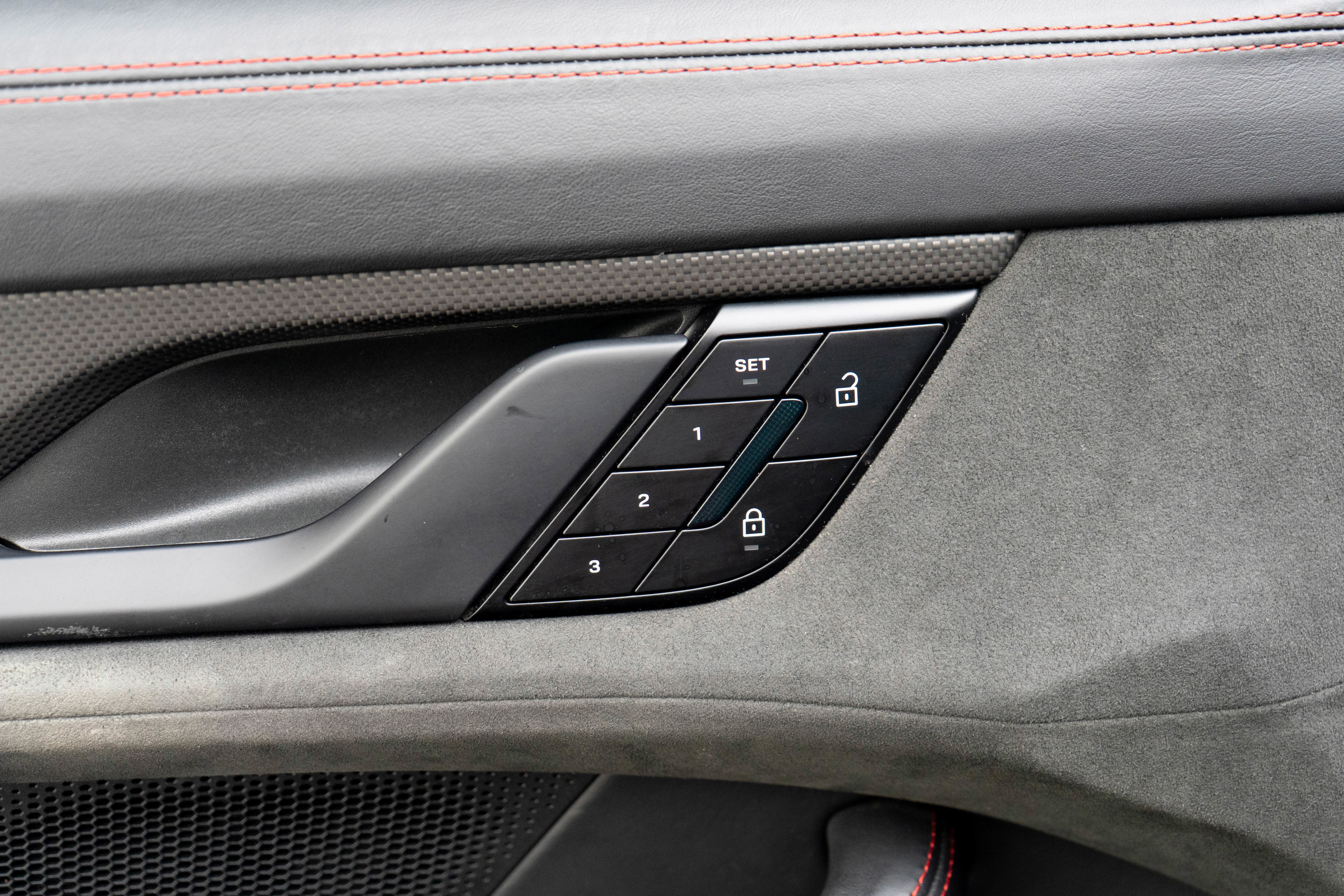 Used 2023 Porsche Taycan GTS image 12