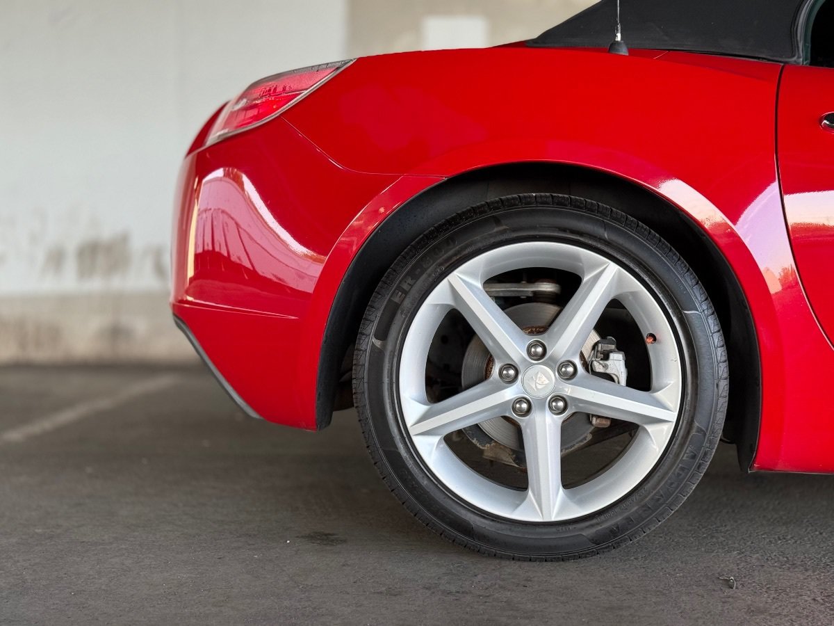 Used 2007 Saturn Sky RWD image 11