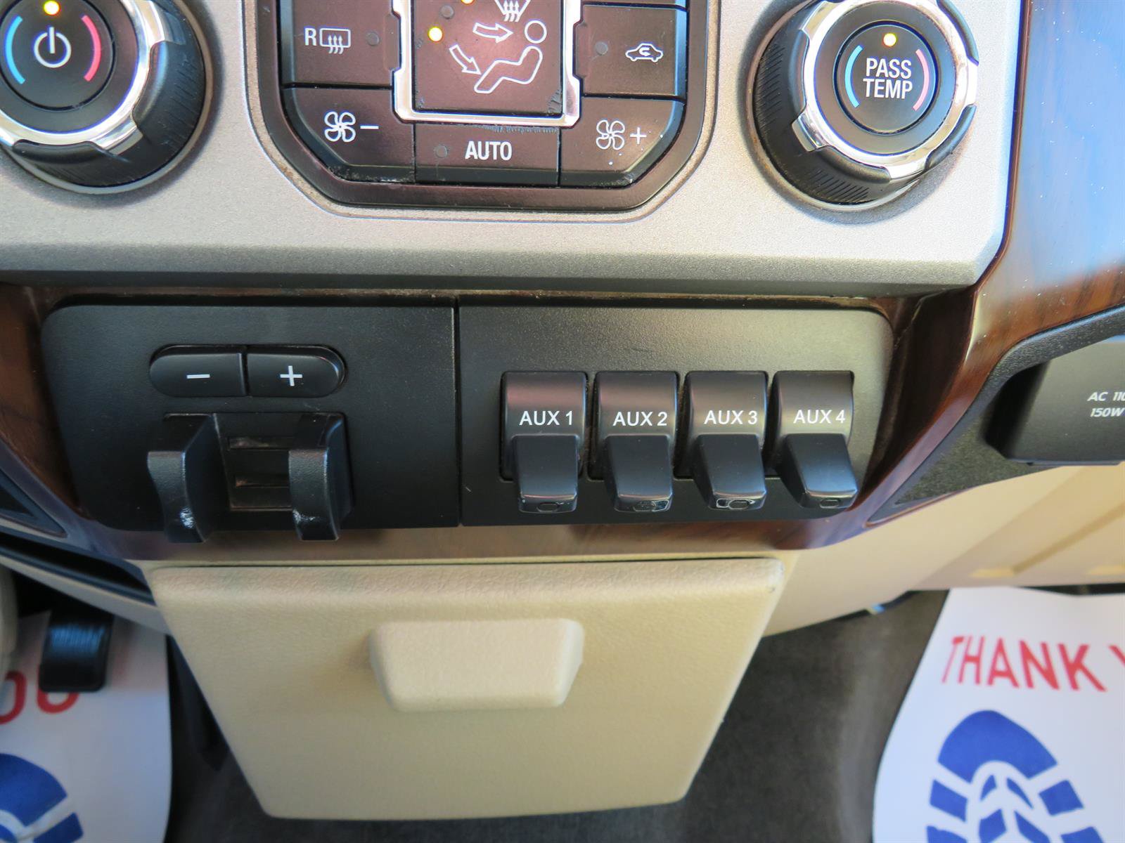 Used 2014 Ford F350 Lariat w/ Lariat Ultimate Package AWD/4WD image 21