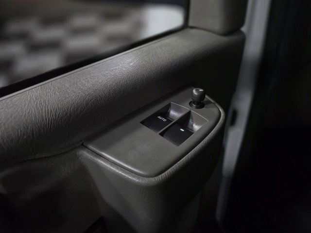 Used 2021 Chevrolet Express 2500 w/ Driver Convenience Package image 27