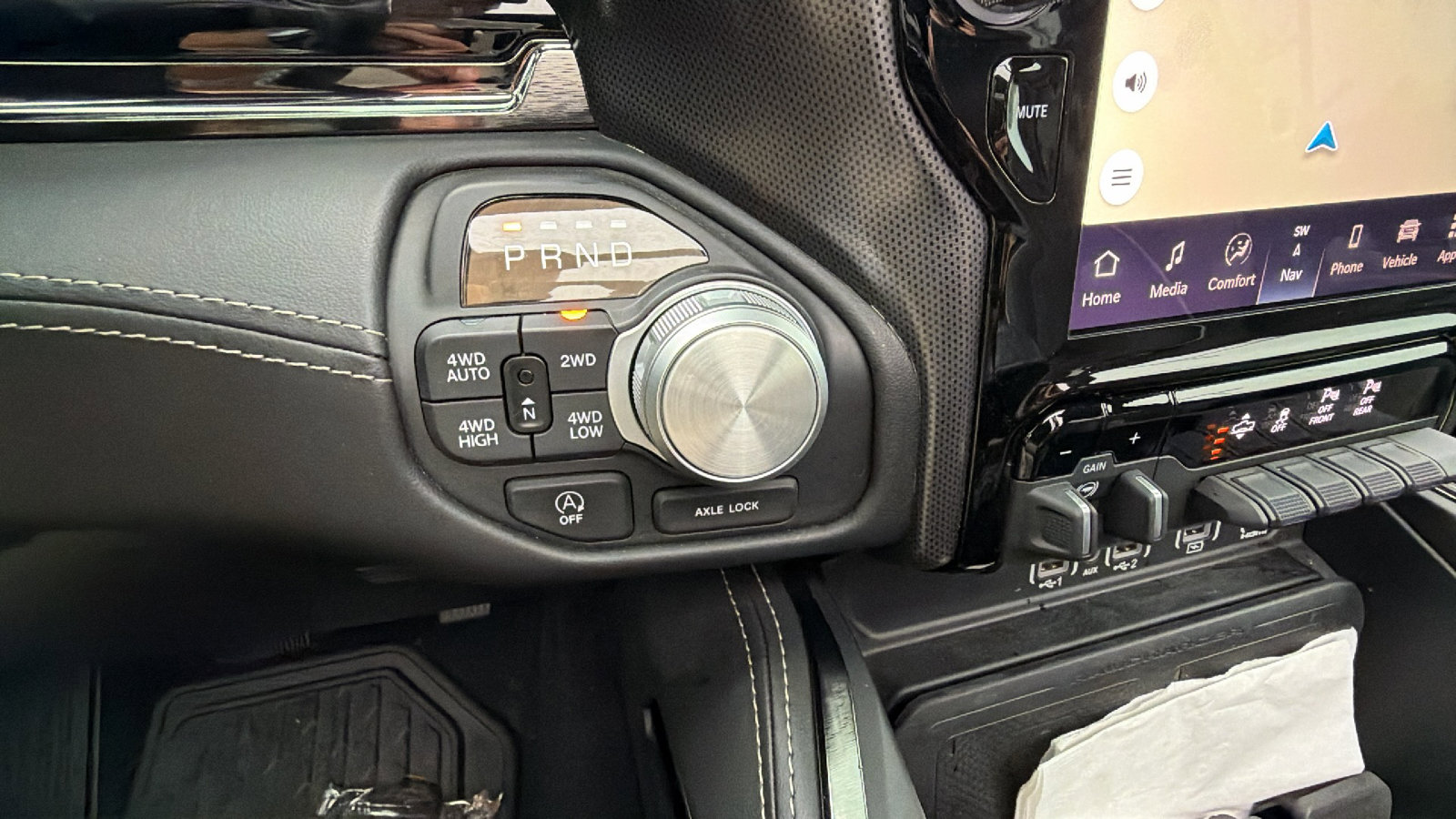 Used 2025 RAM 1500 Limited AWD/4WD image 33