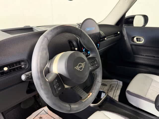Used 2025 MINI Cooper S FWD image 6