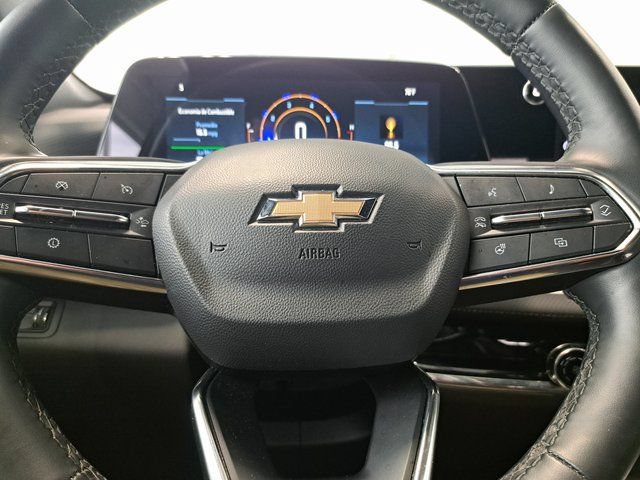 Used 2025 Chevrolet Equinox LT AWD/4WD image 11