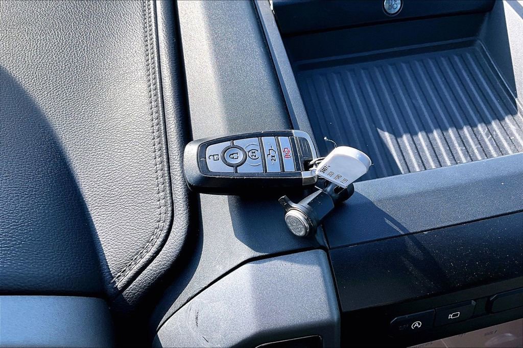 Used 2020 Ford F150 Raptor w/ Equipment Group 802A Luxury AWD/4WD image 12