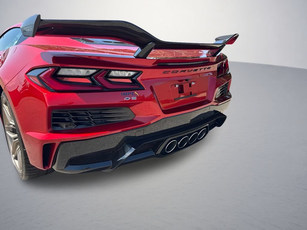 Used 2025 Chevrolet Corvette Z06 RWD image 29